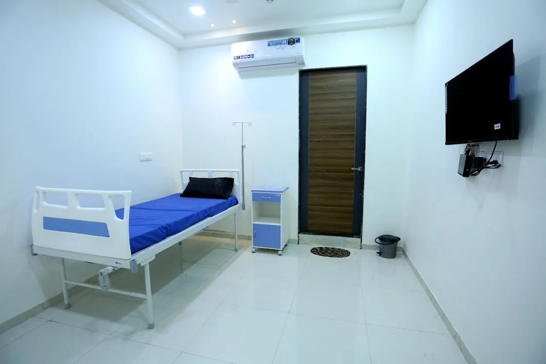 Bed In Kalyan Women Hospital